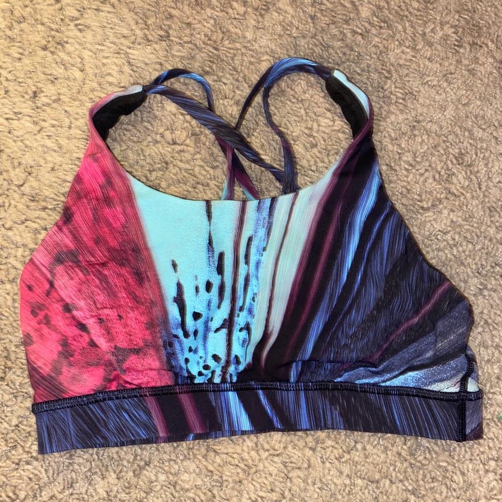 Lululemon sports bra